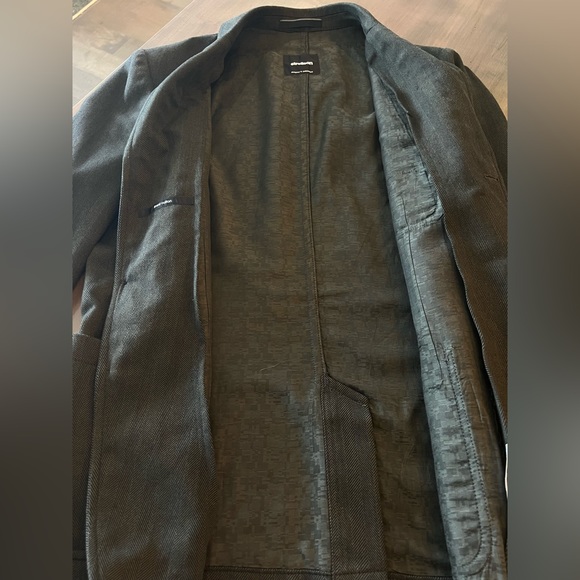 Sport coat blazer designed in Switzerland by Strellson - Picture 7 of 12